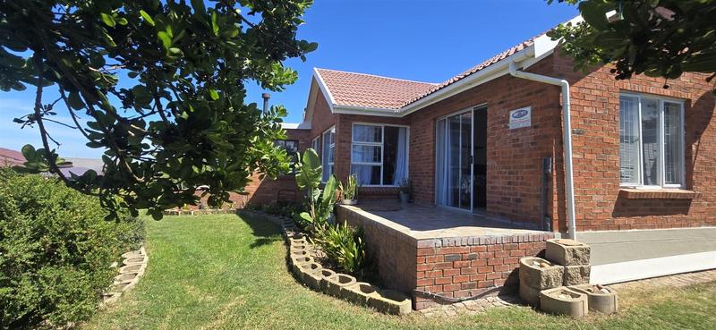 4 Bedroom Property for Sale in Reebok Western Cape